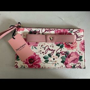 Juicy couture wristlet